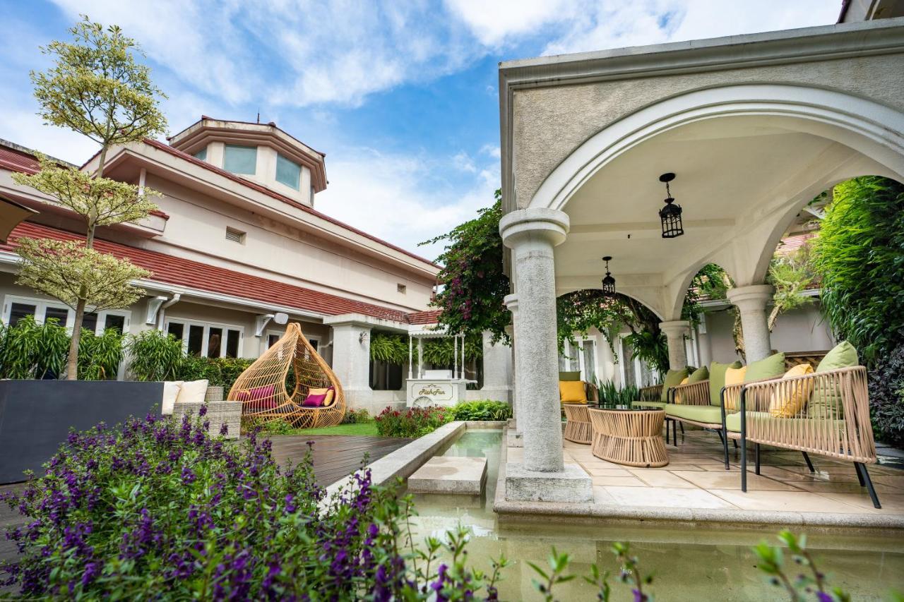 Hualien Farglory Hotel Yanliau Exterior photo The residence of the Thai ambassador to the United States